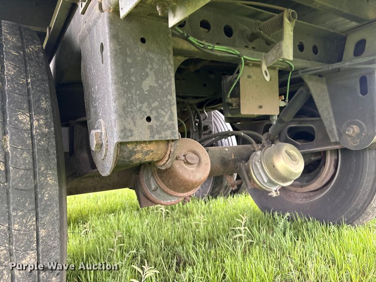 image for item EG9019 2013 Stoughton ZGPVW-535T-S-C-AR dry van trailer