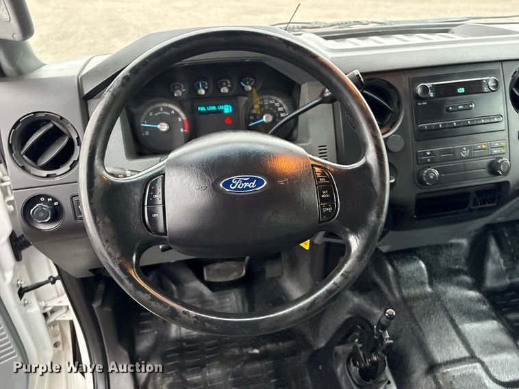 image for item EG9204 2015 Ford F650 Super Duty Ext. Cab flatbed truck