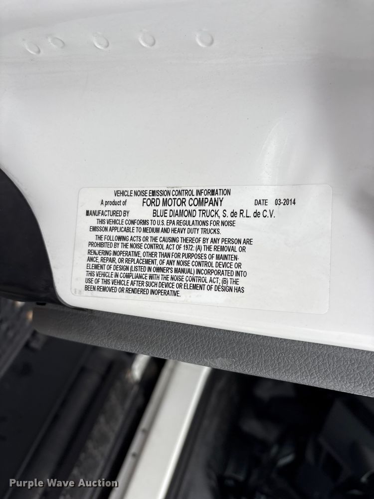 image for item EG9204 2015 Ford F650 Super Duty Ext. Cab flatbed truck