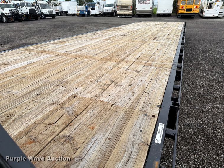 image for item EG9219 2007 PJ Trailers equipment trailer