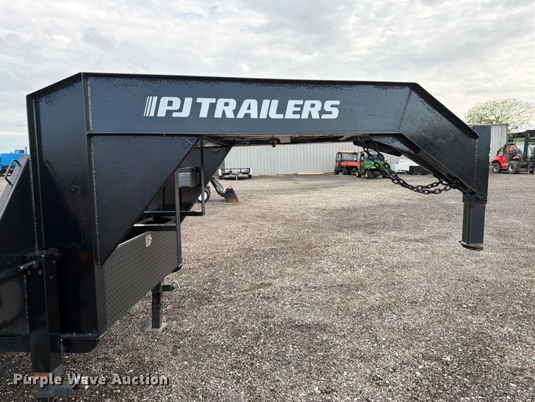 image for item EG9219 2007 PJ Trailers equipment trailer