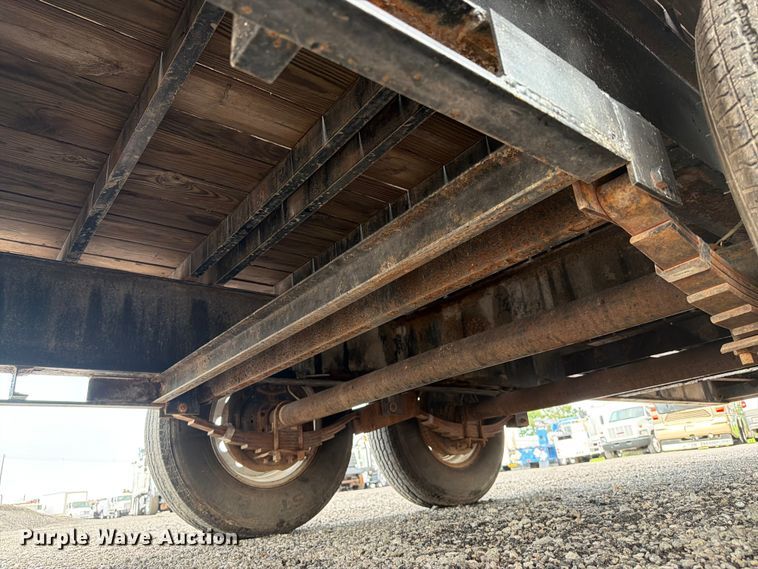 image for item EG9219 2007 PJ Trailers equipment trailer