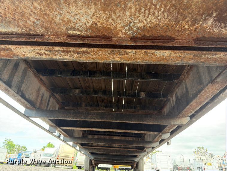 image for item EG9219 2007 PJ Trailers equipment trailer