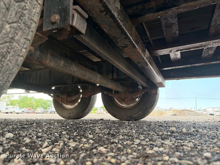 image for item EG9219 2007 PJ Trailers equipment trailer