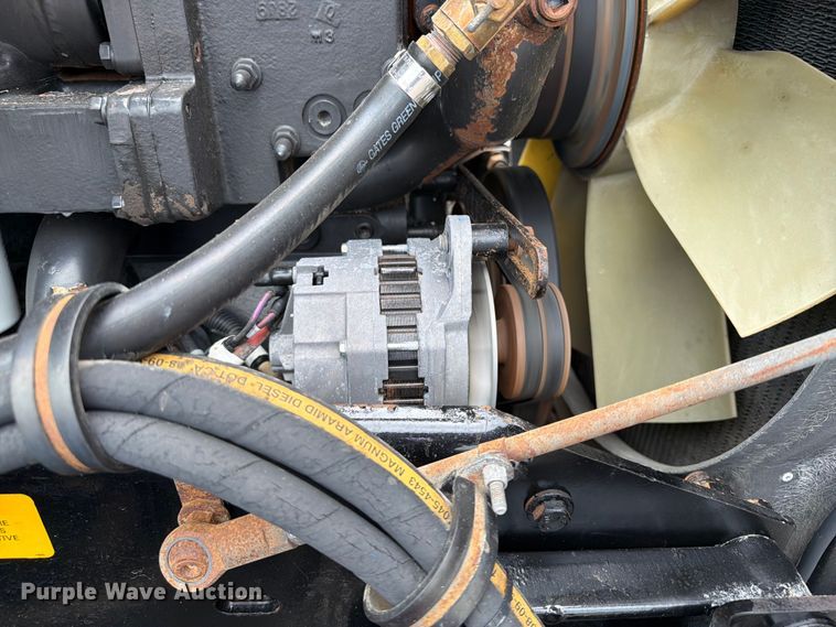 image for item EG9234 2000 Kenworth T800 semi truck