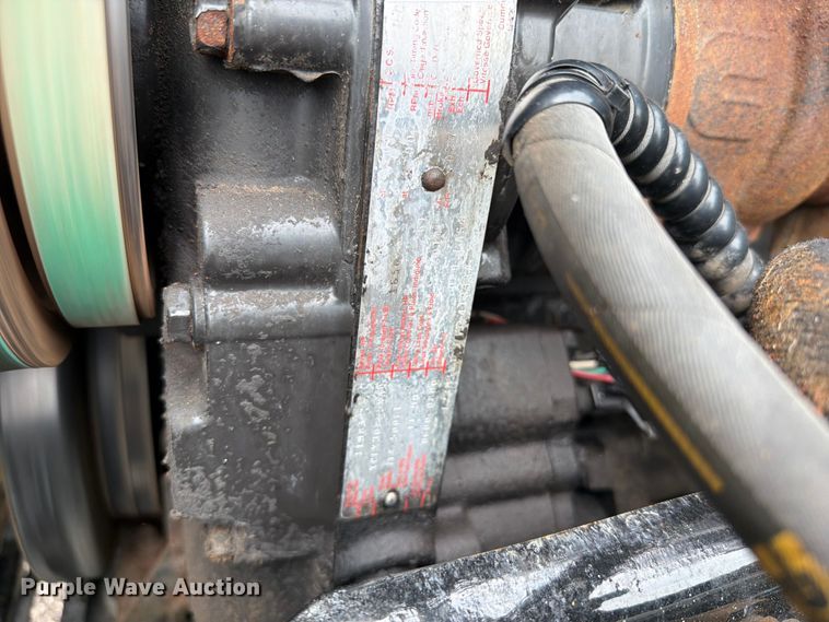 image for item EG9234 2000 Kenworth T800 semi truck