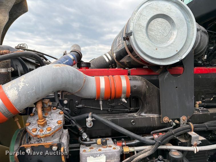 image for item EG9234 2000 Kenworth T800 semi truck