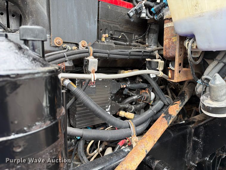 image for item EG9234 2000 Kenworth T800 semi truck
