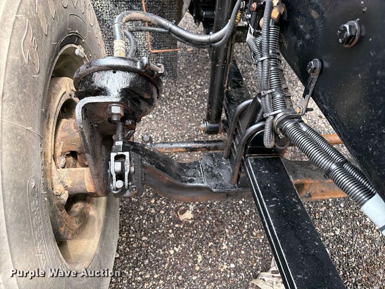 image for item EG9234 2000 Kenworth T800 semi truck