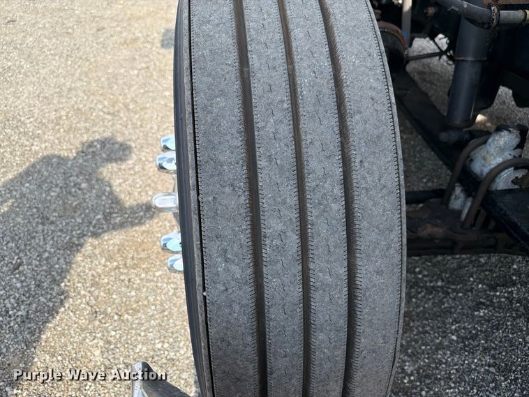 image for item EG9311 2015 Kenworth T680 semi truck