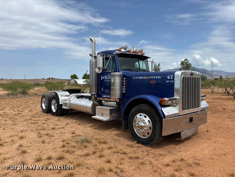 image for item EL2532 2002 Peterbilt 379 semi truck