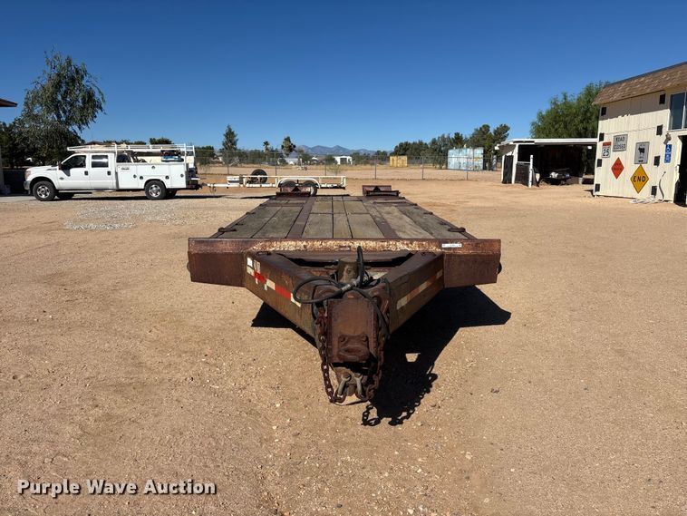 image for item EL2578 1979 Miller R0560 equipment trailer