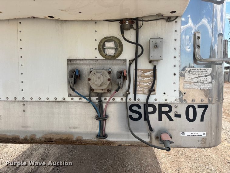 image for item EL2579 2004 Wabash RFGRHSA refrigerated van trailer