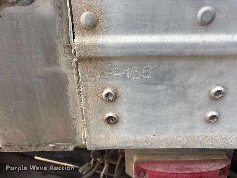 image for item EL2579 2004 Wabash RFGRHSA refrigerated van trailer