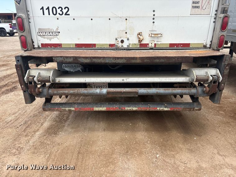 image for item EL2579 2004 Wabash RFGRHSA refrigerated van trailer