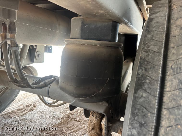 image for item EL2579 2004 Wabash RFGRHSA refrigerated van trailer