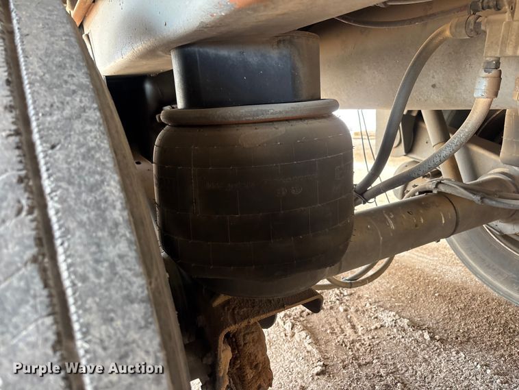 image for item EL2579 2004 Wabash RFGRHSA refrigerated van trailer