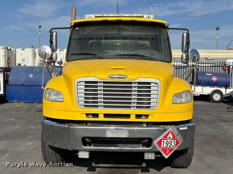 image for item EL2584 2014 Freightliner Business Class M2 fuel truck