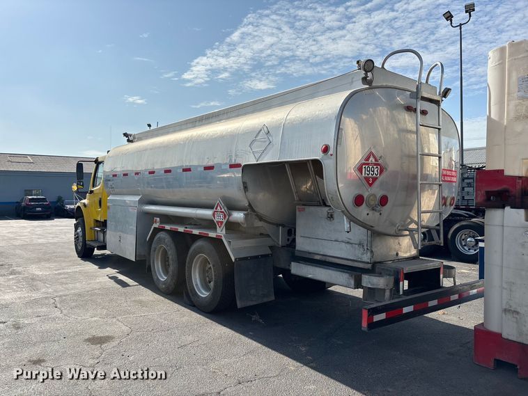 image for item EL2584 2014 Freightliner Business Class M2 fuel truck