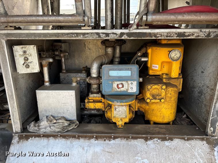 image for item EL2584 2014 Freightliner Business Class M2 fuel truck