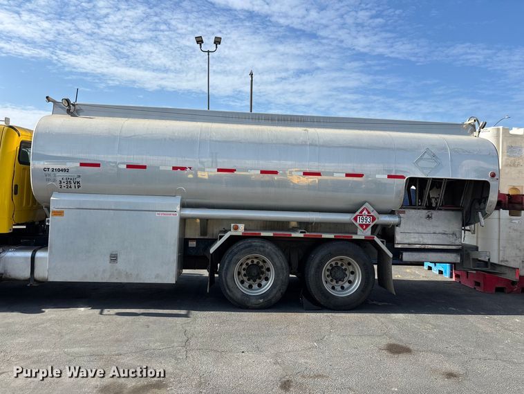 image for item EL2584 2014 Freightliner Business Class M2 fuel truck