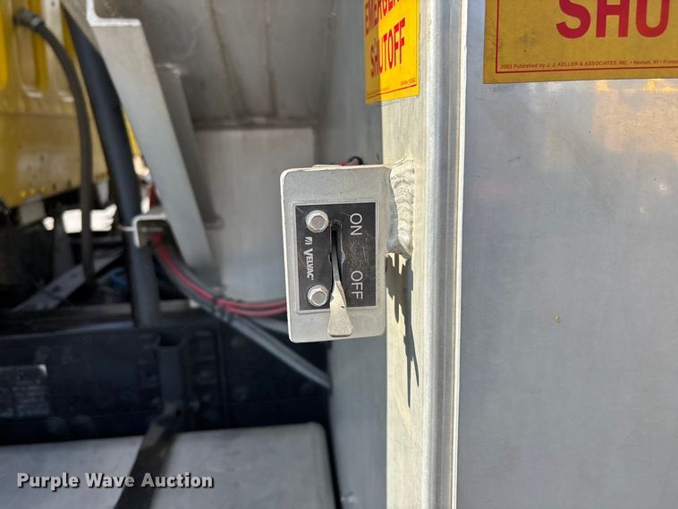 image for item EL2584 2014 Freightliner Business Class M2 fuel truck
