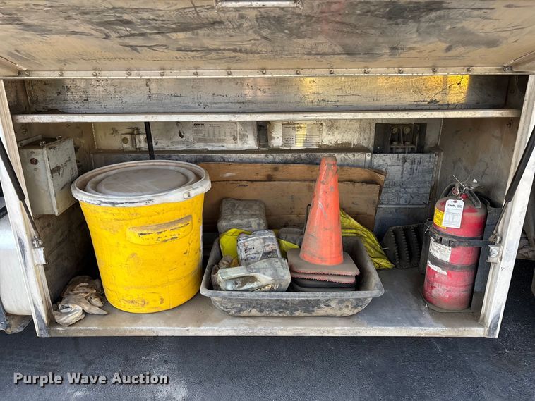 image for item EL2584 2014 Freightliner Business Class M2 fuel truck
