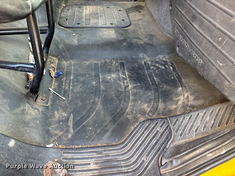 image for item EL2584 2014 Freightliner Business Class M2 fuel truck