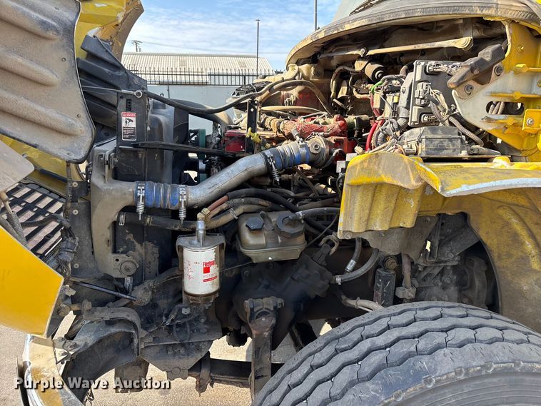 image for item EL2584 2014 Freightliner Business Class M2 fuel truck