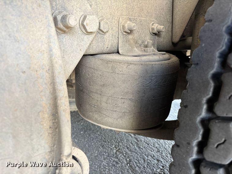 image for item EL2584 2014 Freightliner Business Class M2 fuel truck