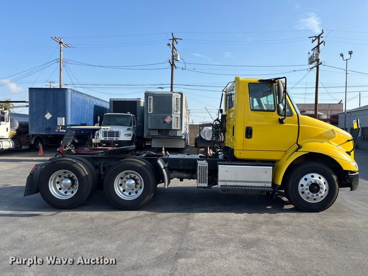 image for item EL2585 2016 International 8600 semi truck
