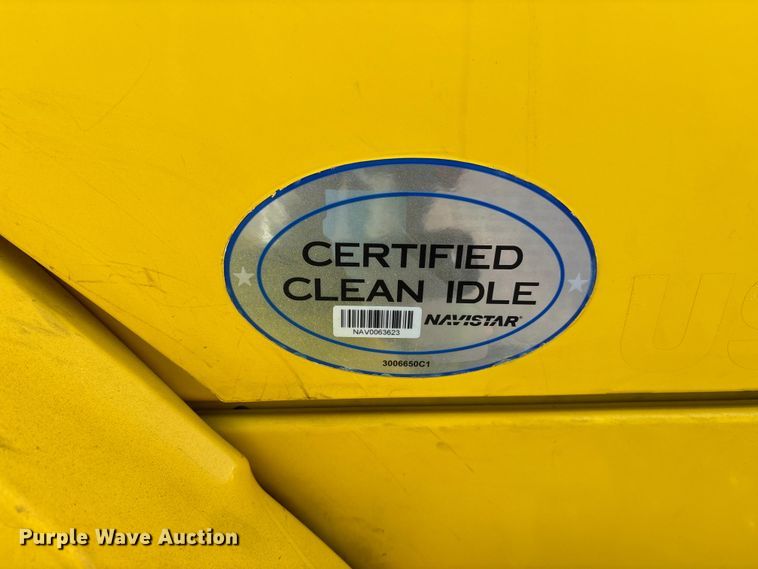 image for item EL2585 2016 International 8600 semi truck