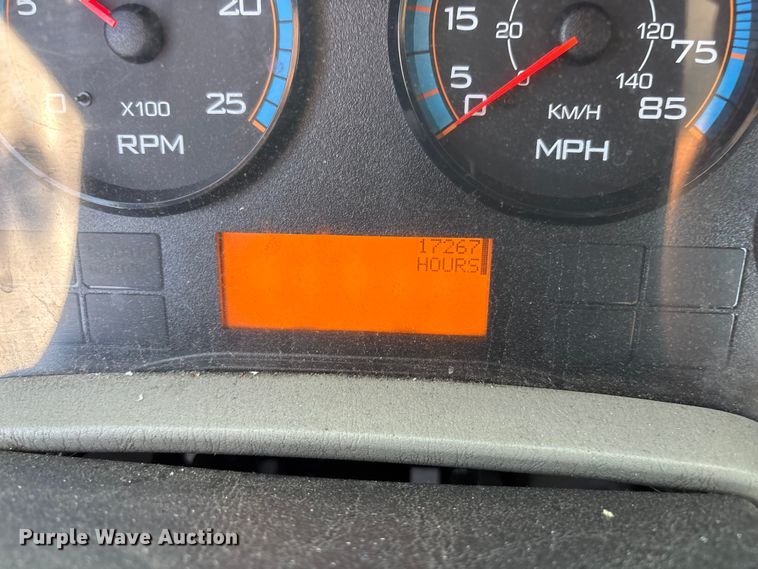 image for item EL2585 2016 International 8600 semi truck