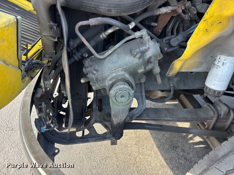 image for item EL2585 2016 International 8600 semi truck