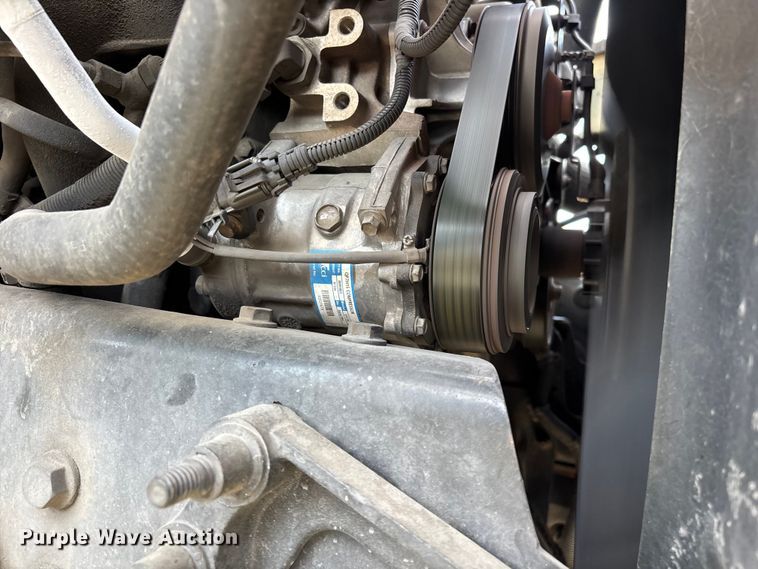 image for item EL2585 2016 International 8600 semi truck