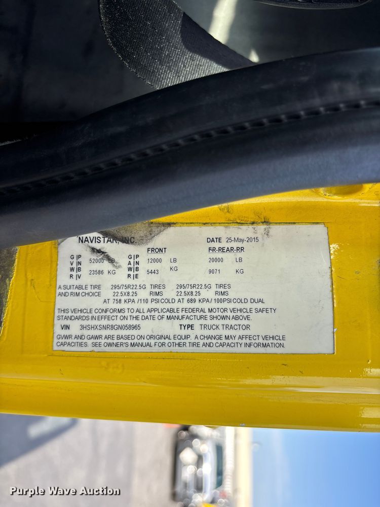 image for item EL2585 2016 International 8600 semi truck