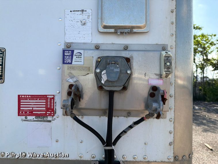 image for item EM0143 2023 Comercaliza dry van trailer