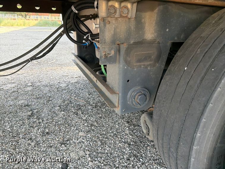 image for item EM0143 2023 Comercaliza dry van trailer