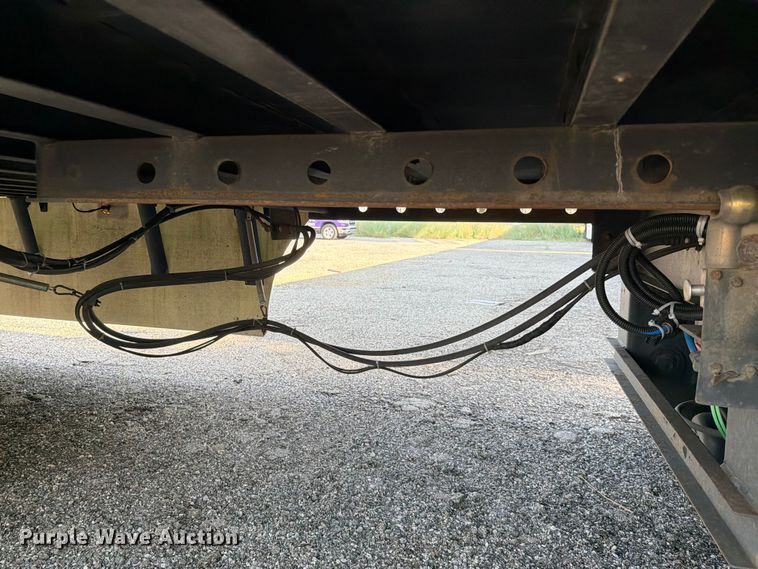 image for item EM0143 2023 Comercaliza dry van trailer
