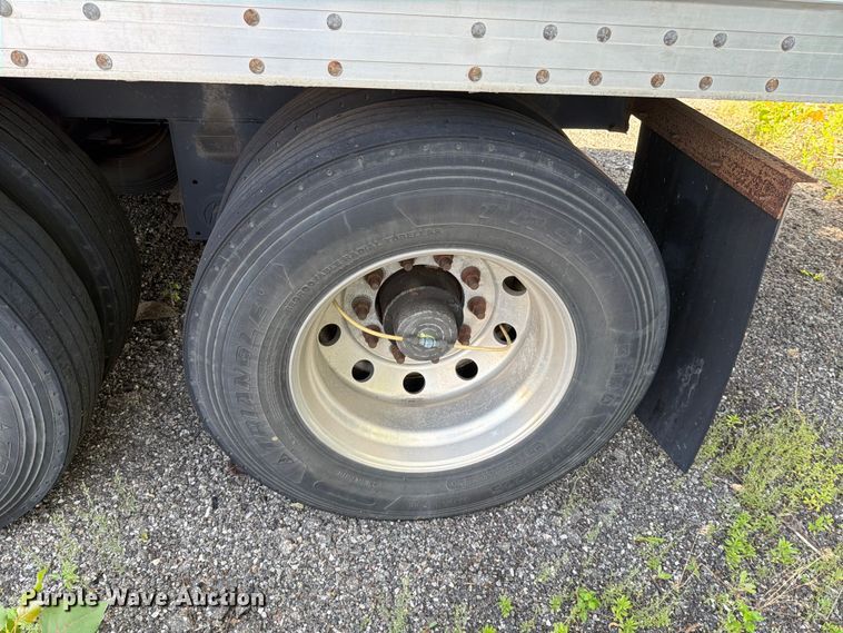 image for item EM0143 2023 Comercaliza dry van trailer