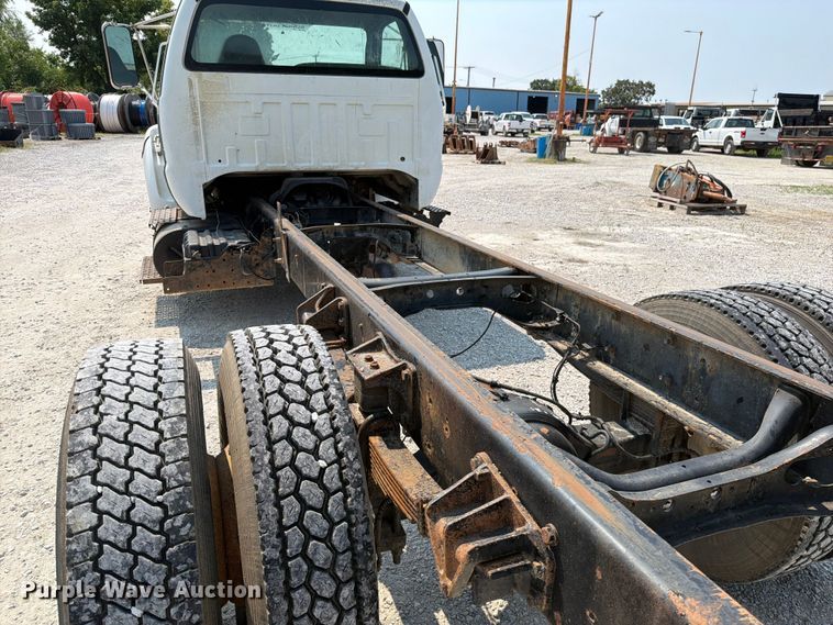 image for item EO8678 2008 Ford F650 Super Duty truck cab and chassis