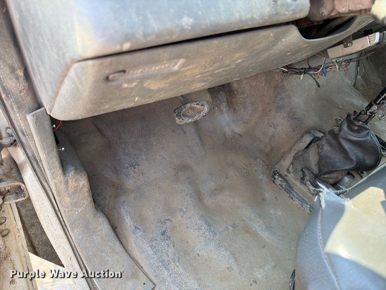 image for item EO8678 2008 Ford F650 Super Duty truck cab and chassis