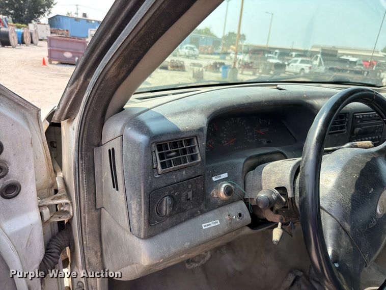 image for item EO8678 2008 Ford F650 Super Duty truck cab and chassis
