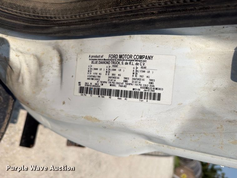 image for item EO8678 2008 Ford F650 Super Duty truck cab and chassis