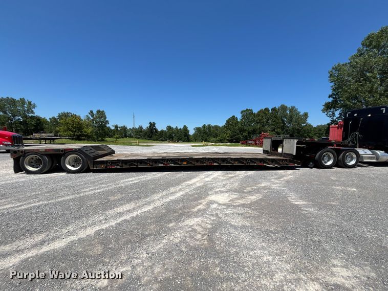 image for item ER3115 2013 Fontaine lowboy equipment trailer
