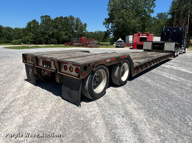 image for item ER3115 2013 Fontaine lowboy equipment trailer