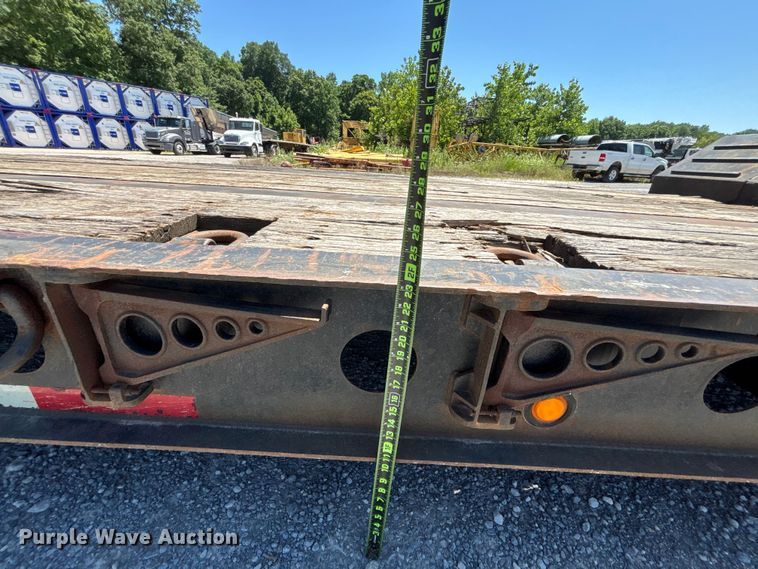 image for item ER3115 2013 Fontaine lowboy equipment trailer