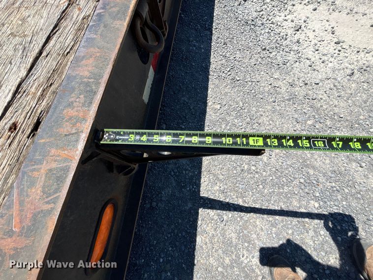 image for item ER3115 2013 Fontaine lowboy equipment trailer