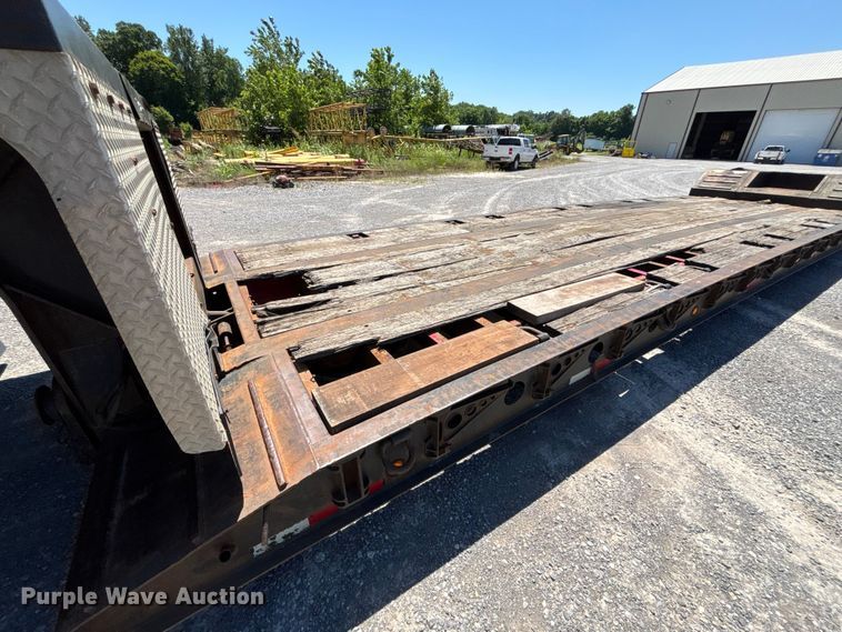 image for item ER3115 2013 Fontaine lowboy equipment trailer
