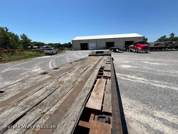image for item ER3115 2013 Fontaine lowboy equipment trailer
